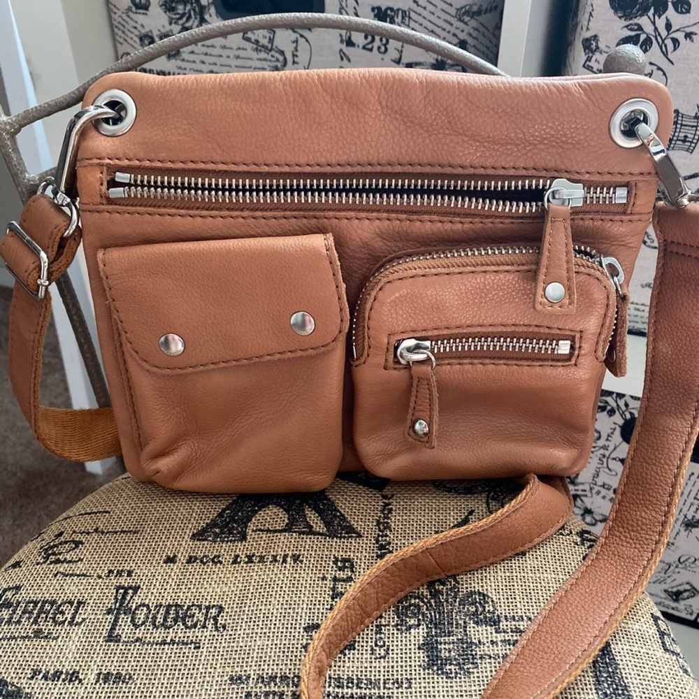 Fossil Tan Leather Bag with Silver Zipper
